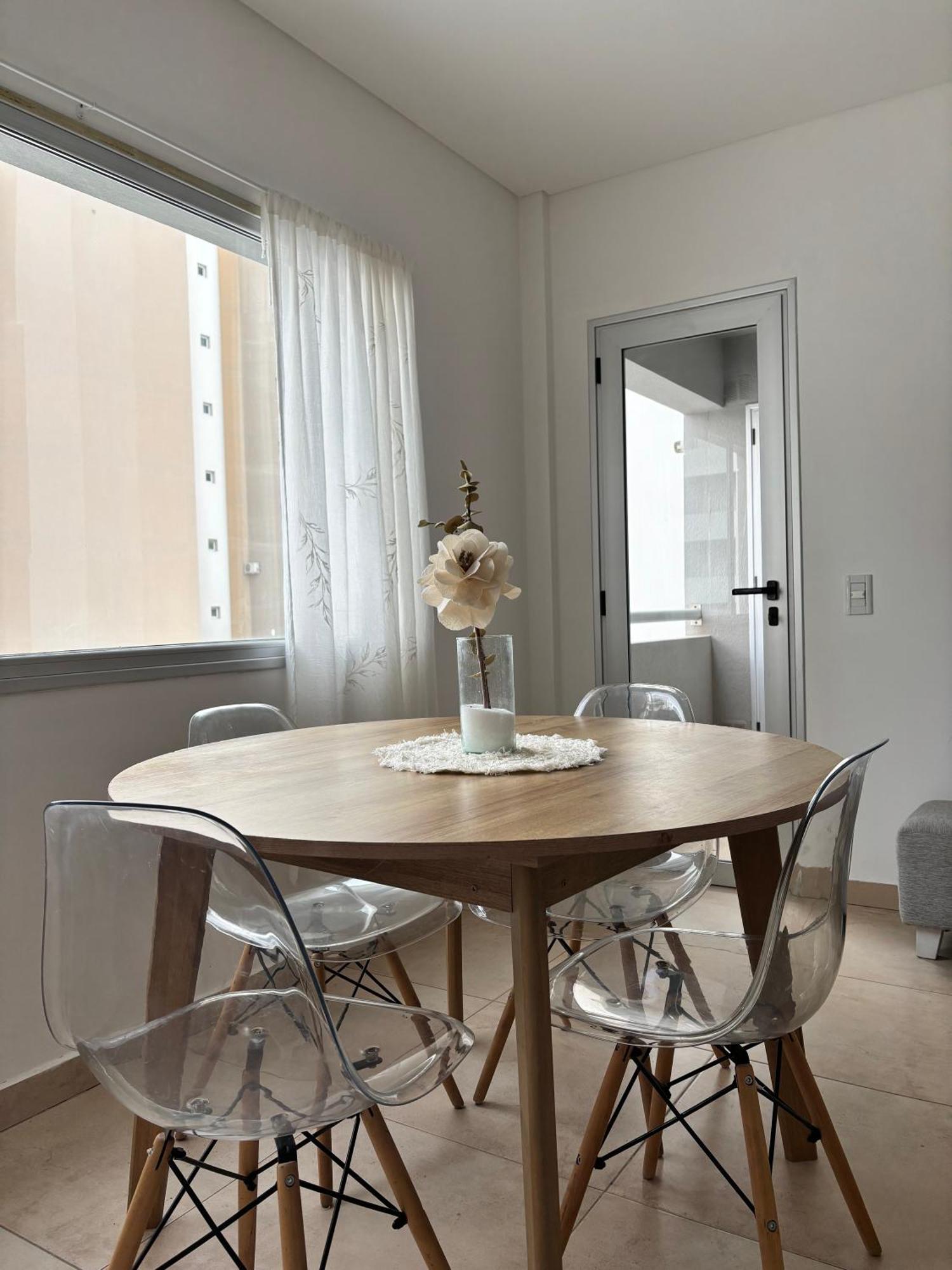 Apartment Hermoso Dpto Centrico Con Cochera A 100 Metros Del Mar